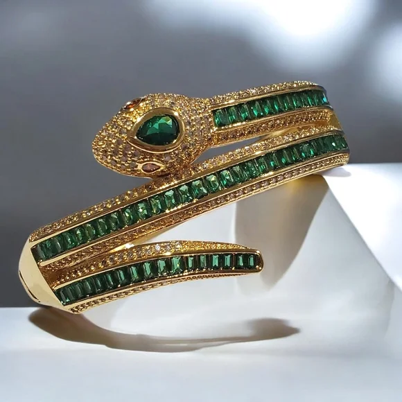 Luxury 18k Gold Plated Coiled Snake Emerald Crystal Clamper Bracelet - Picture 2 of 5